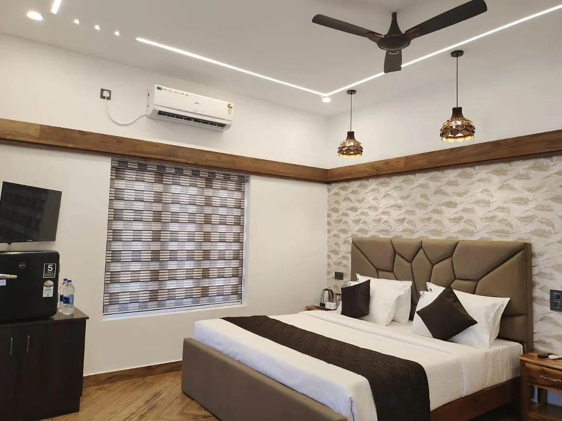 Отель Flower Hill Cottage Варкала