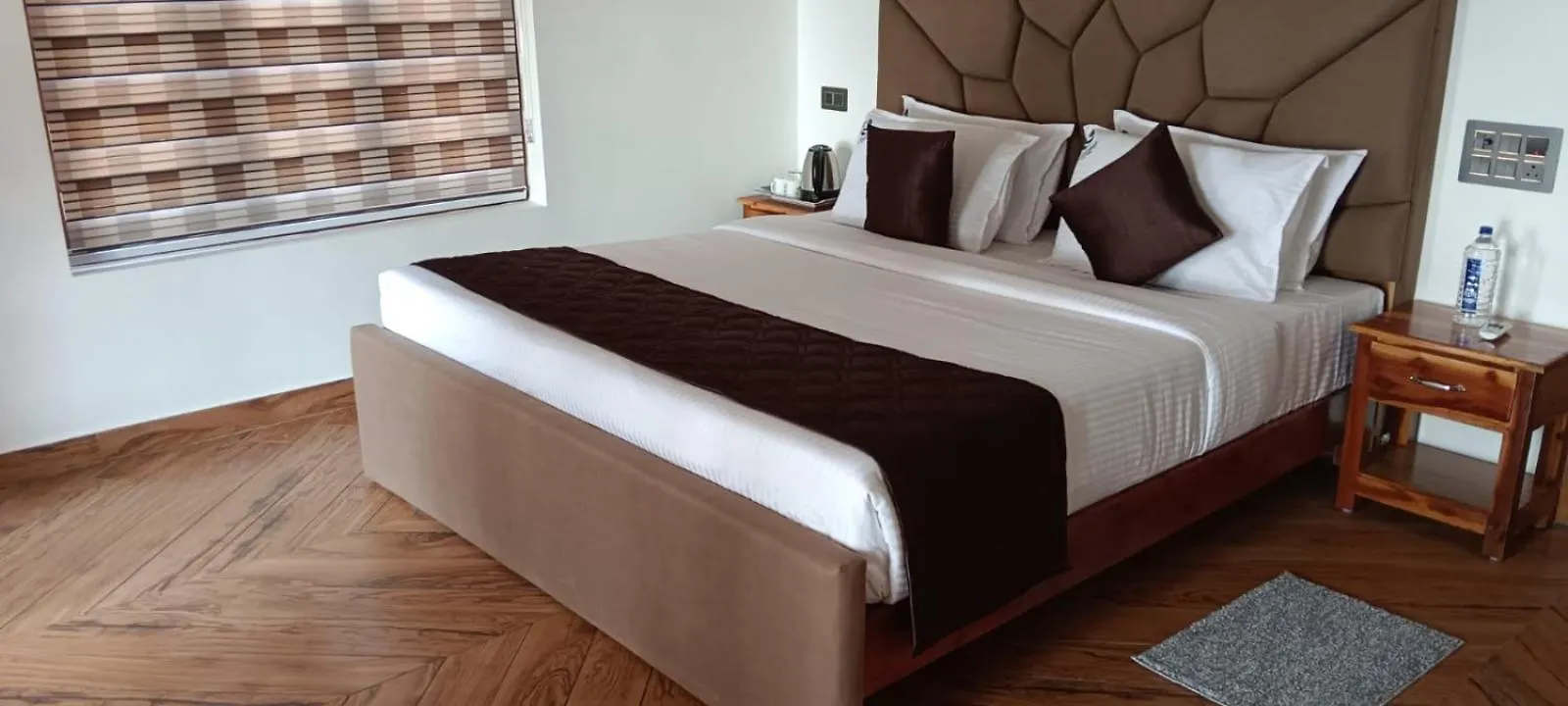 Отель Flower Hill Cottage Варкала